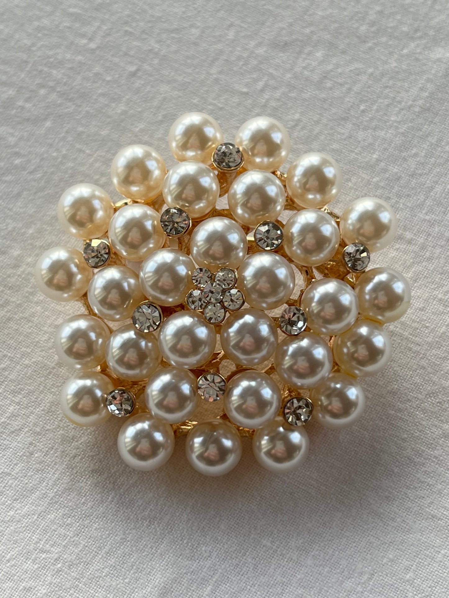 Pearl brooch